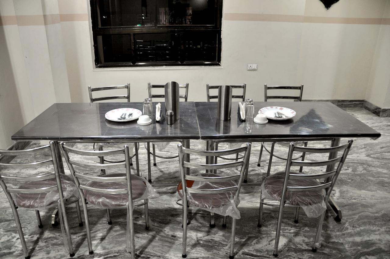 Hotel Kirti Plaza Chittorgarh Екстер'єр фото