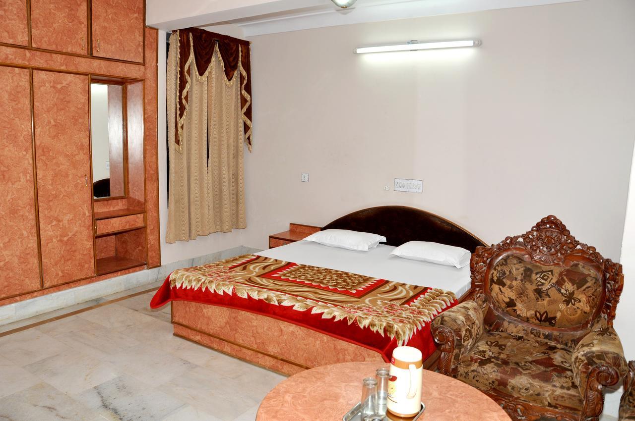 Hotel Kirti Plaza Chittorgarh Екстер'єр фото